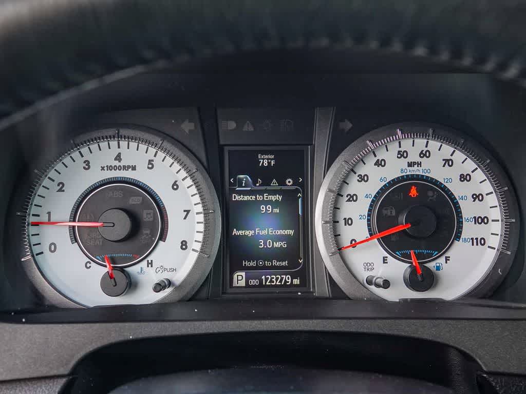 2015 Toyota Sienna SE 8 Passenger