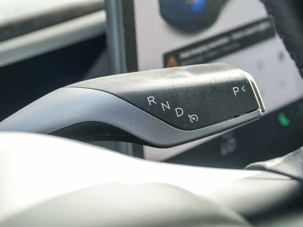 2021 Tesla Model Y Standard Range Rear-Wheel Drive