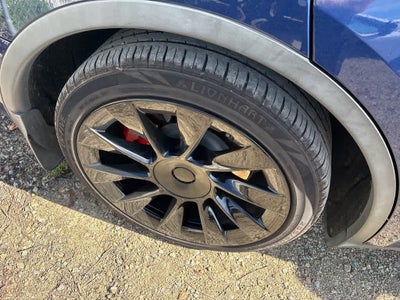 2021 Tesla Model Y Standard Range Rear-Wheel Drive