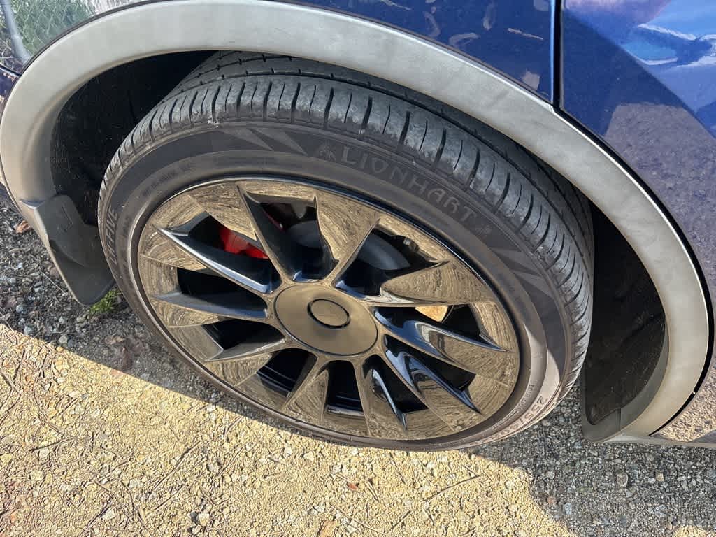 2021 Tesla Model Y Standard Range Rear-Wheel Drive