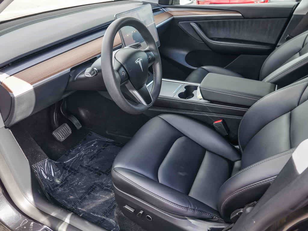 2024 Tesla Model Y Long Range Dual Motor All-Wheel Drive