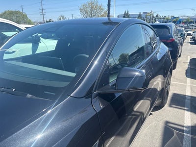 2026 Tesla Model Y Premium