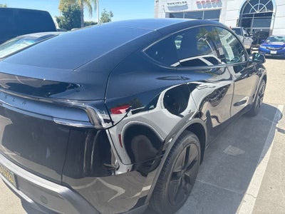2026 Tesla Model Y Premium