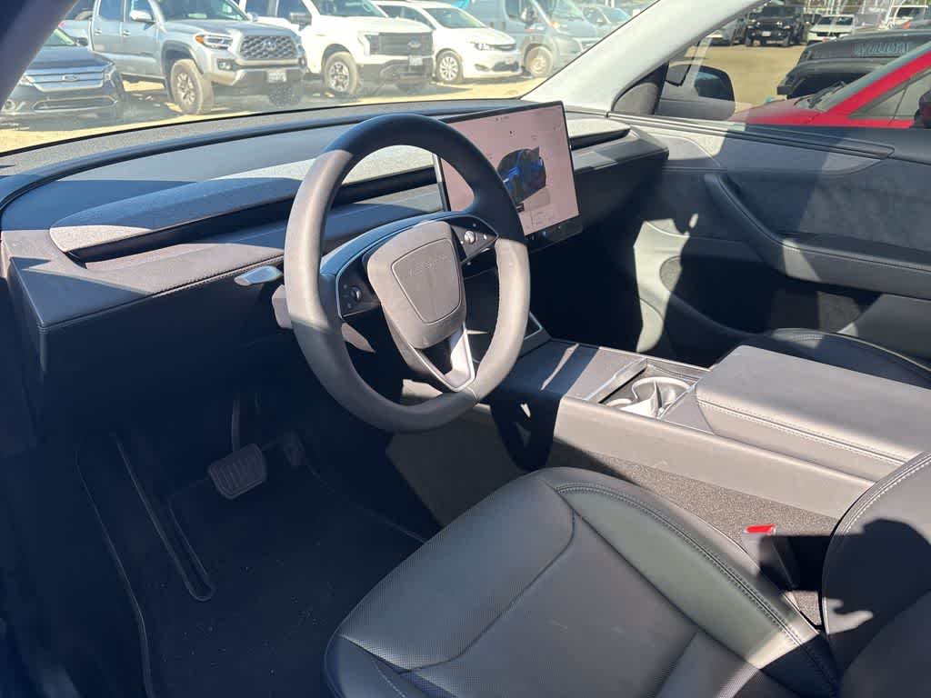 2026 Tesla Model Y Premium Rear-Wheel Drive