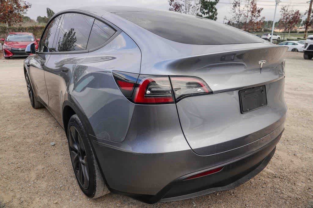 2025 Tesla Model Y Long Range Dual Motor Rear-Wheel Drive