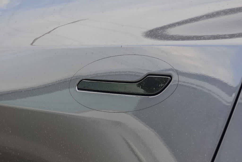 2025 Tesla Model Y Long Range Dual Motor Rear-Wheel Drive