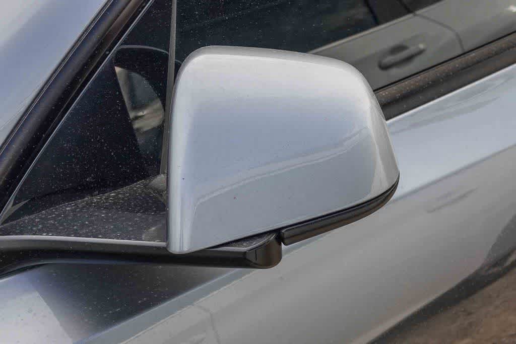 2025 Tesla Model Y Long Range Dual Motor Rear-Wheel Drive