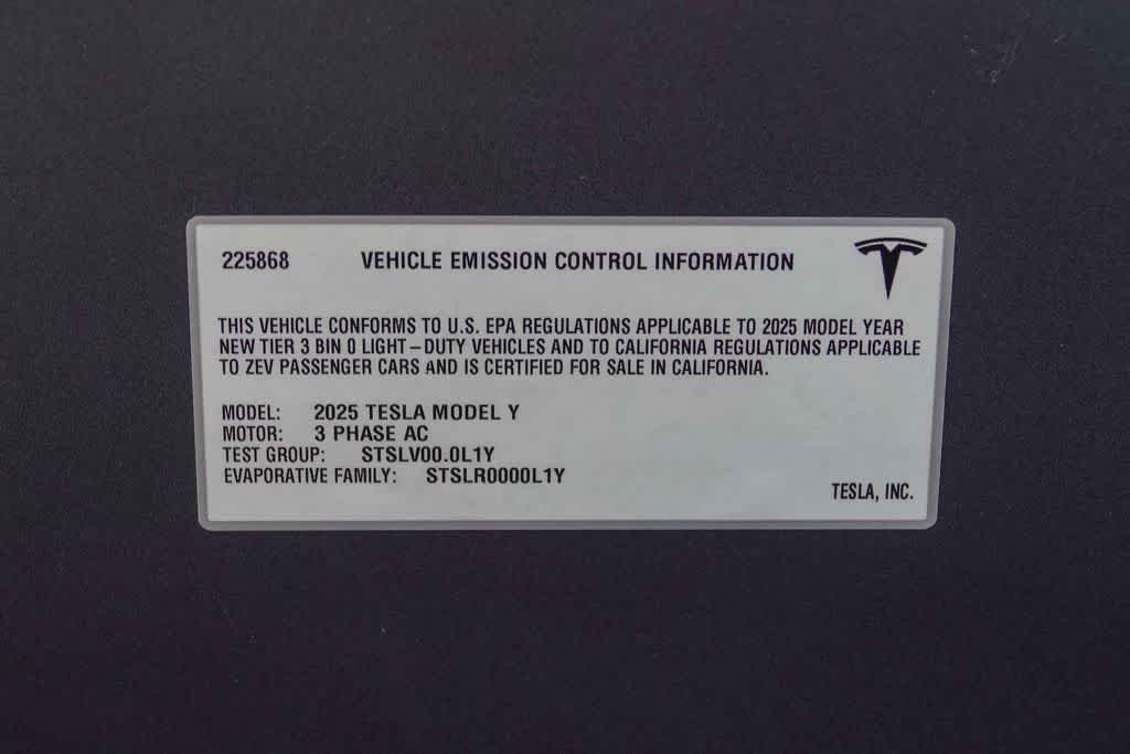 2025 Tesla Model Y Long Range Dual Motor Rear-Wheel Drive