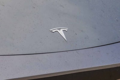 2025 Tesla Model Y Long Range Dual Motor Rear-Wheel Drive