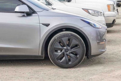 2025 Tesla Model Y Long Range Dual Motor Rear-Wheel Drive