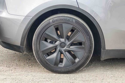 2025 Tesla Model Y Long Range Dual Motor Rear-Wheel Drive