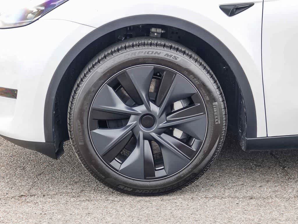 2025 Tesla Model Y Long Range Dual Motor Rear-Wheel Drive