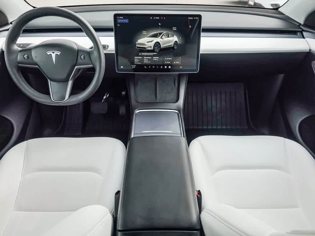 2025 Tesla Model Y Long Range Dual Motor Rear-Wheel Drive