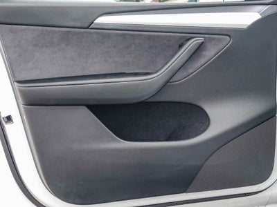 2025 Tesla Model Y Long Range Dual Motor Rear-Wheel Drive