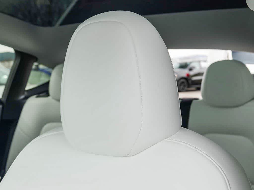 2025 Tesla Model Y Long Range Dual Motor Rear-Wheel Drive