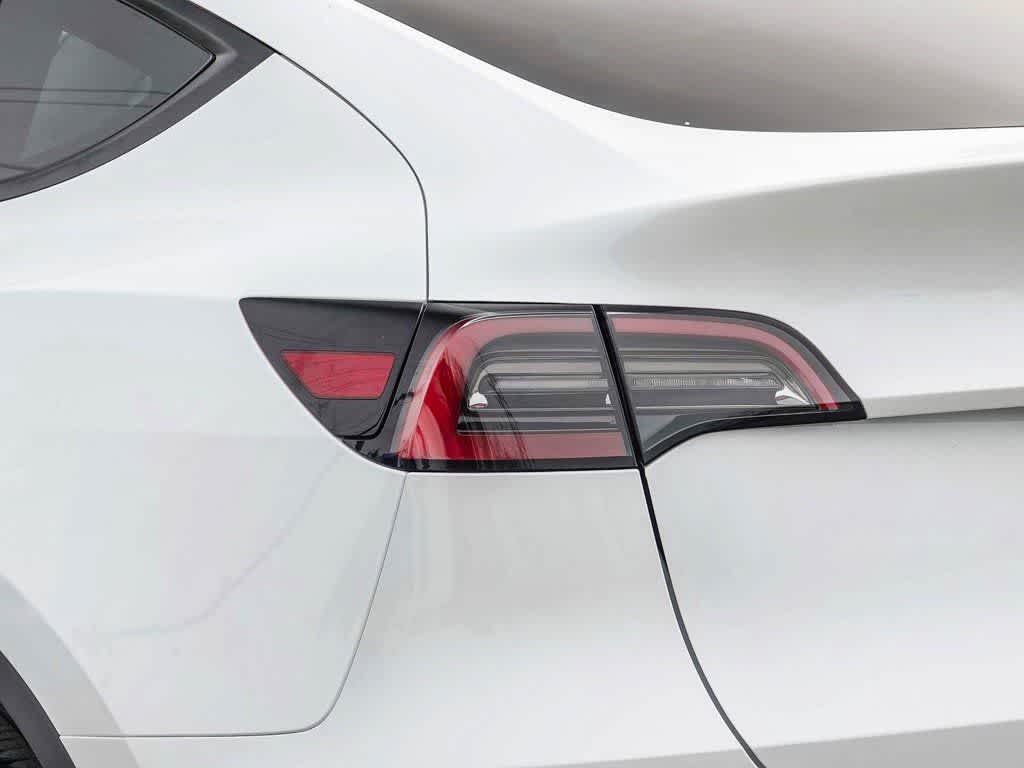 2025 Tesla Model Y Long Range Dual Motor Rear-Wheel Drive