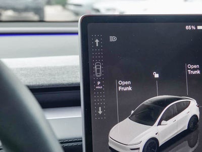 2026 Tesla Model Y Premium Rear-Wheel Drive