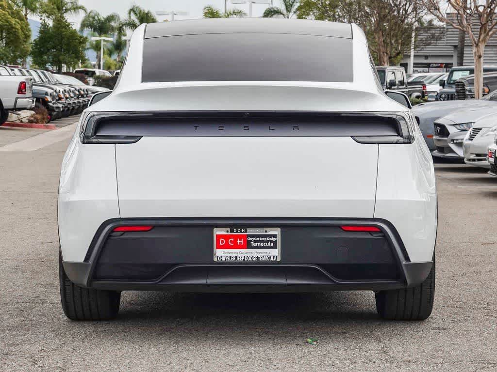 2026 Tesla Model Y Premium Rear-Wheel Drive