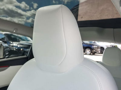 2026 Tesla Model Y Standard Rear-Wheel Drive