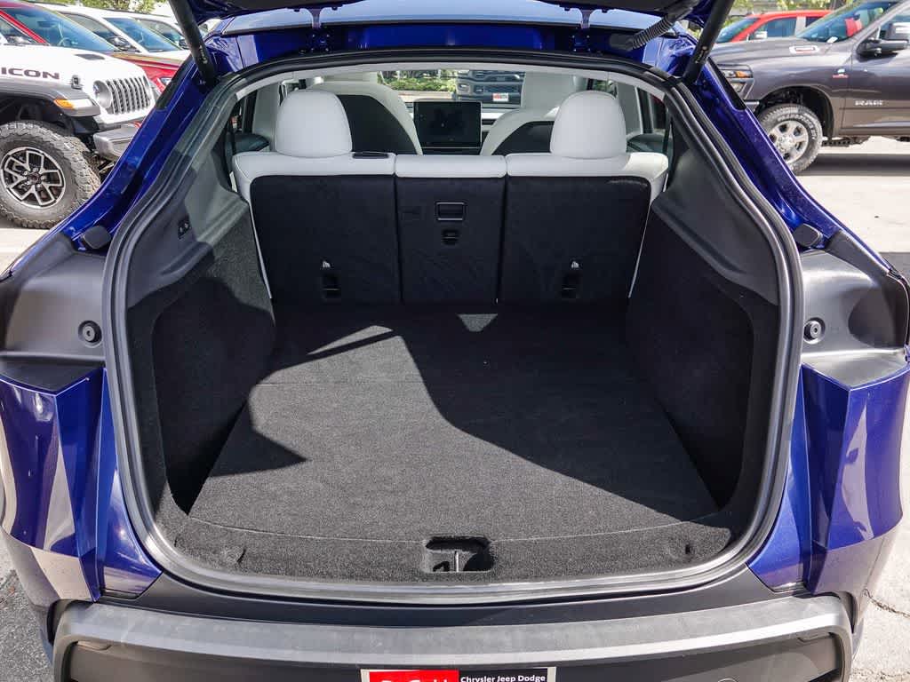 2026 Tesla Model Y Standard Rear-Wheel Drive