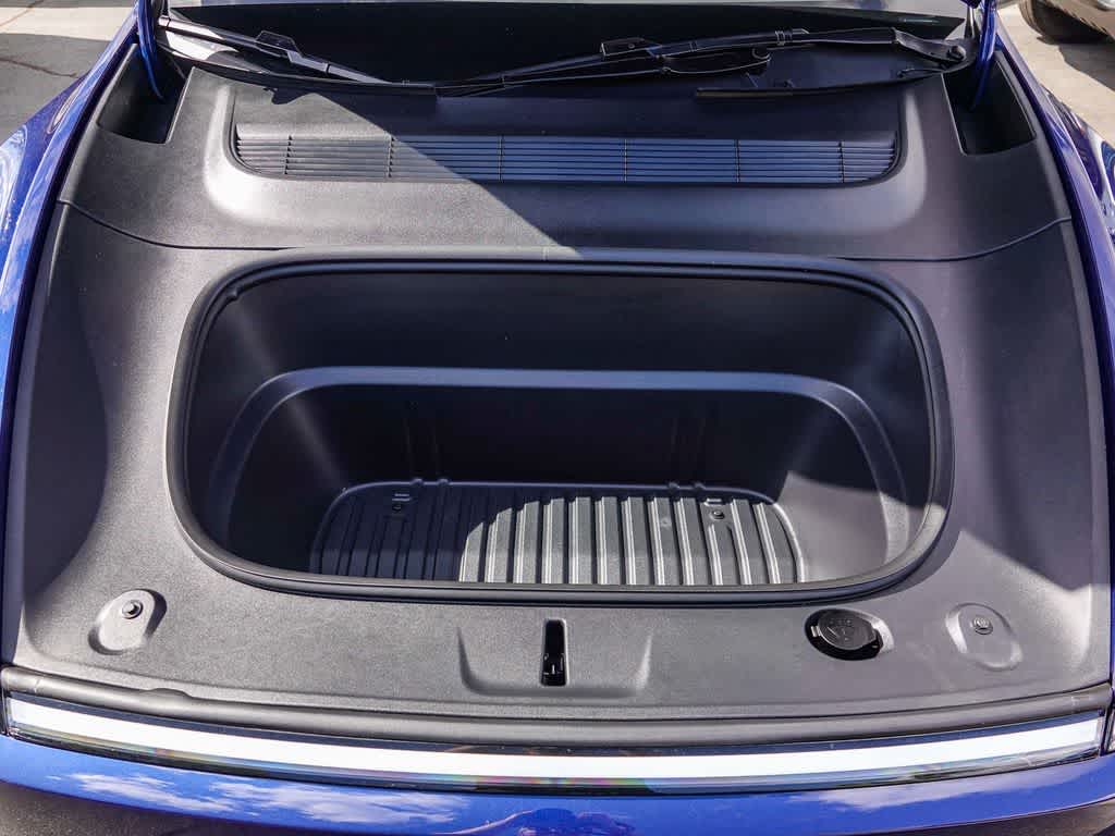 2026 Tesla Model Y Standard Rear-Wheel Drive