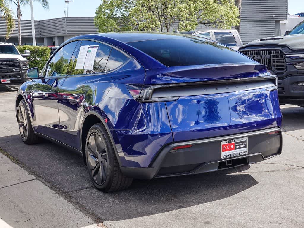 2026 Tesla Model Y Standard Rear-Wheel Drive