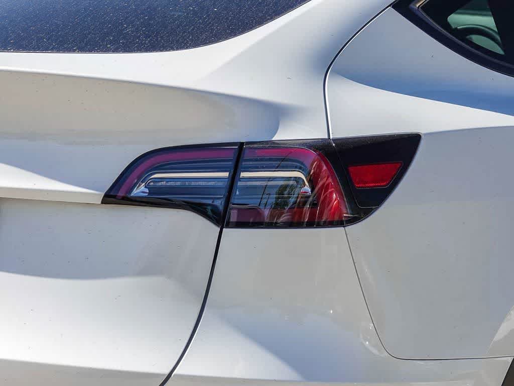 2024 Tesla Model Y RWD