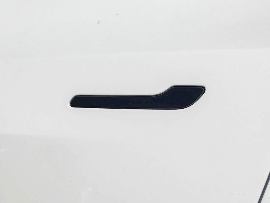 2024 Tesla Model Y RWD