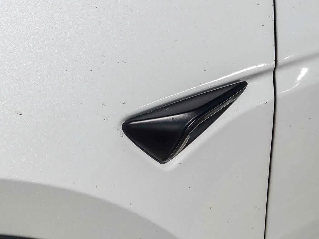 2024 Tesla Model Y RWD