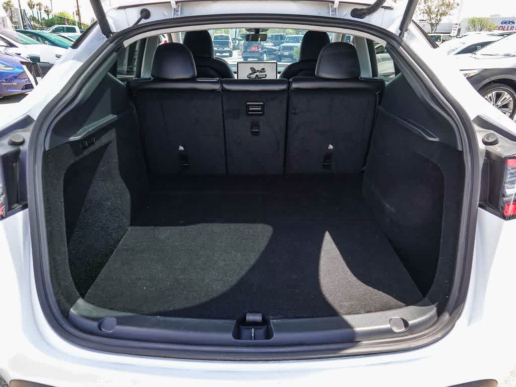 2024 Tesla Model Y RWD