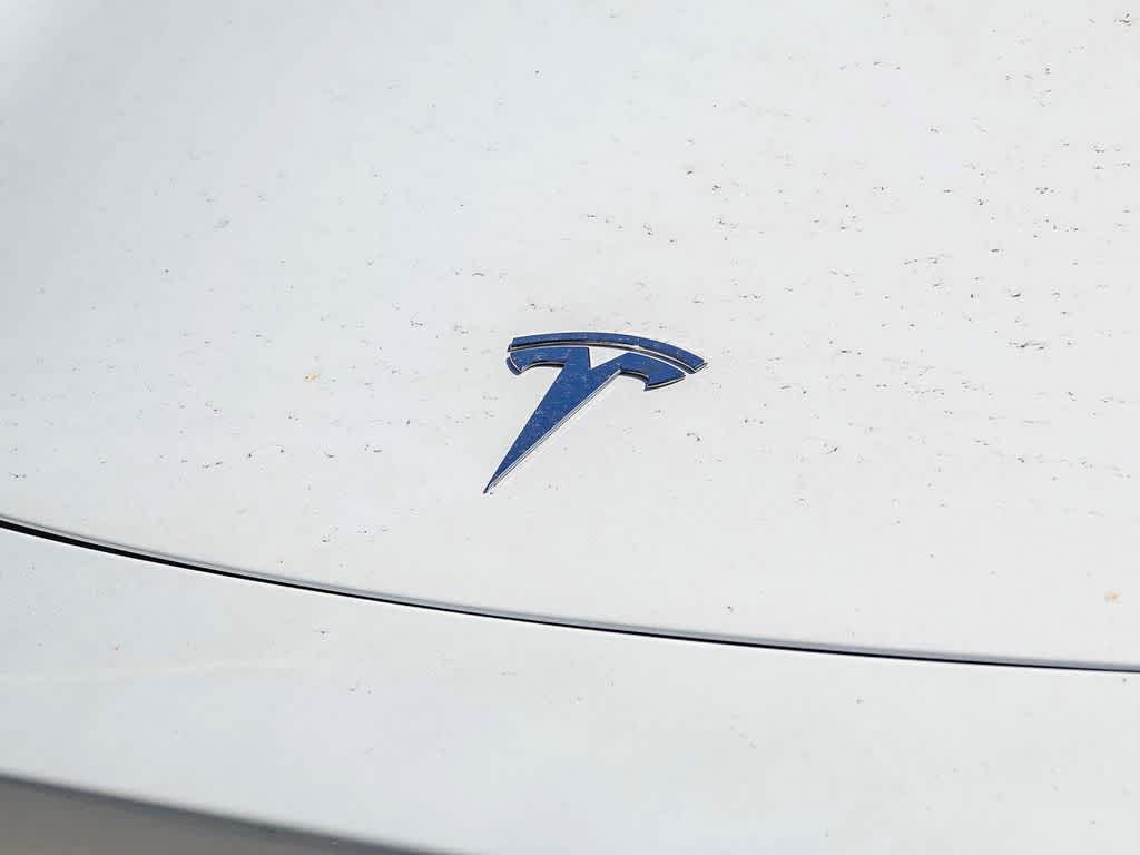 2024 Tesla Model Y RWD