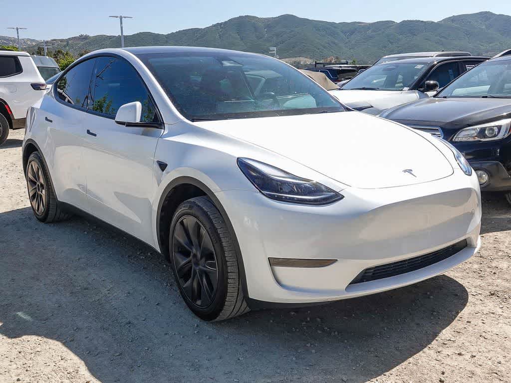 2024 Tesla Model Y RWD