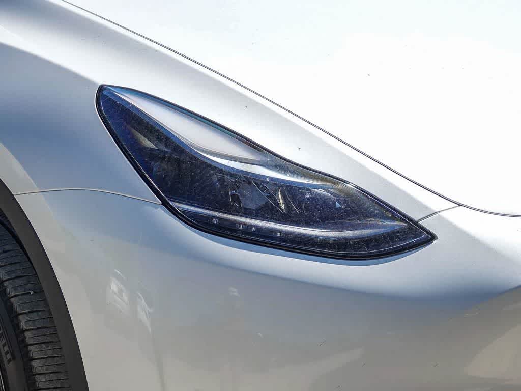 2024 Tesla Model Y RWD