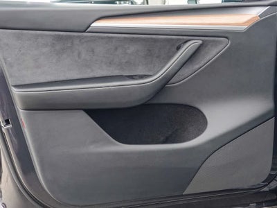 2024 Tesla Model Y Long Range Dual Motor All-Wheel Drive