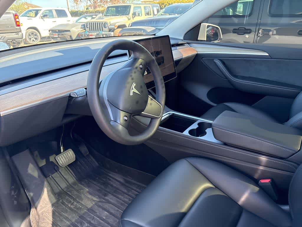 2023 Tesla Model Y Long Range Dual Motor All-Wheel Drive