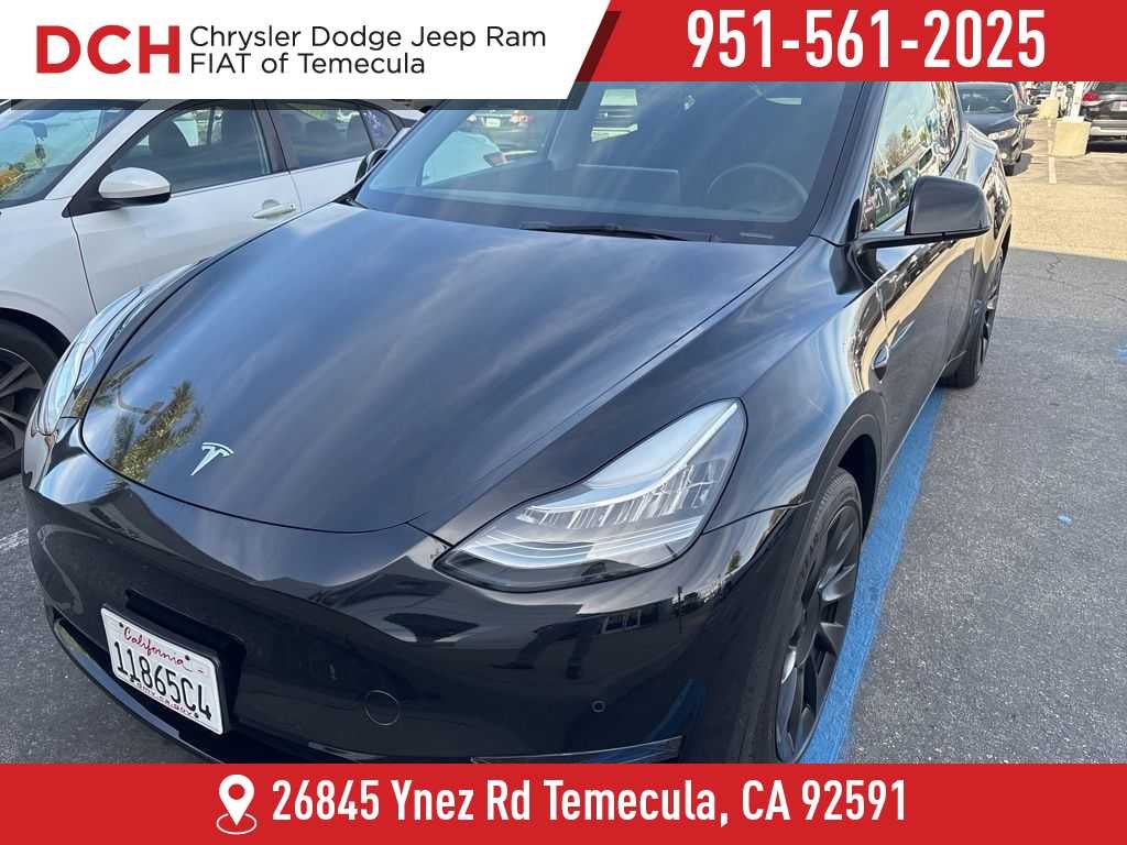 2022 Tesla Model Y Long Range Dual Motor All-Wheel Drive