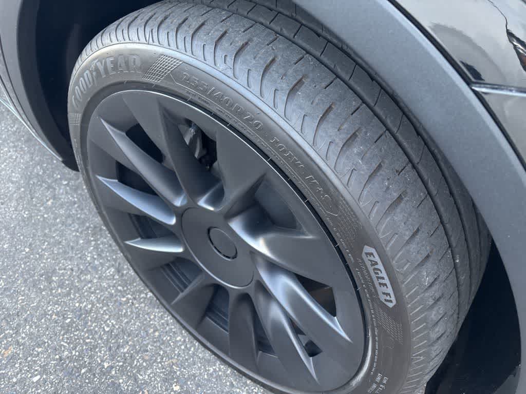 2022 Tesla Model Y Long Range Dual Motor All-Wheel Drive