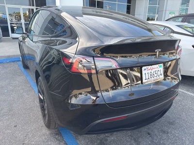 2022 Tesla Model Y Long Range Dual Motor All-Wheel Drive