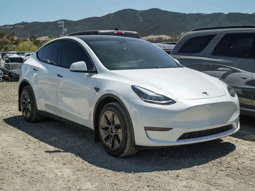 2023 Tesla Model Y Long Range Dual Motor All-Wheel Drive