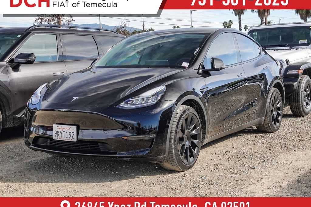 2022 Tesla Model Y Long Range Dual Motor All-Wheel Drive