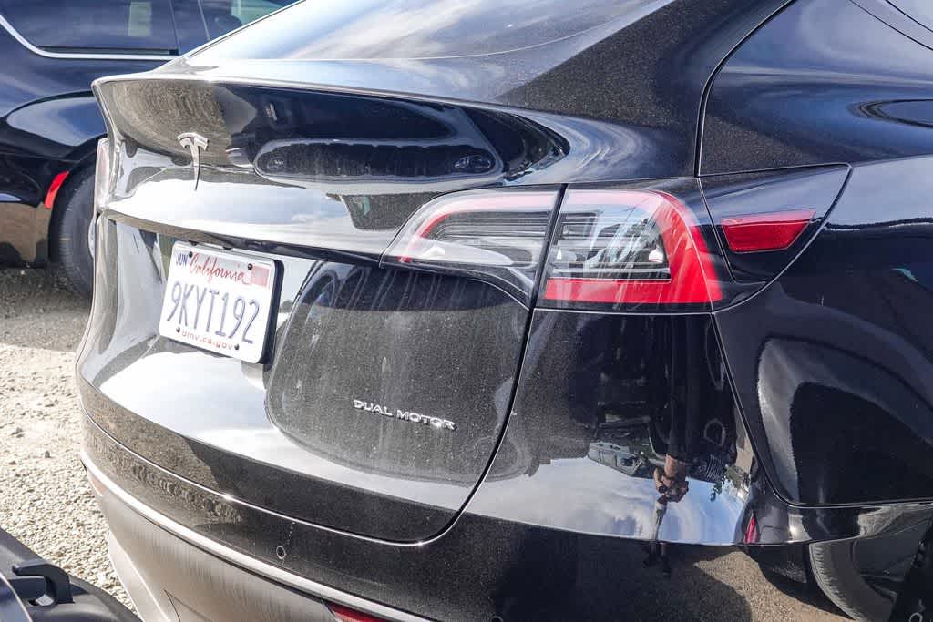2022 Tesla Model Y Long Range Dual Motor All-Wheel Drive