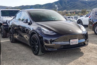2022 Tesla Model Y Long Range Dual Motor All-Wheel Drive