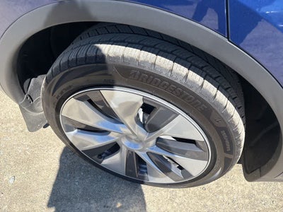 2024 Tesla Model Y Long Range Dual Motor All-Wheel Drive