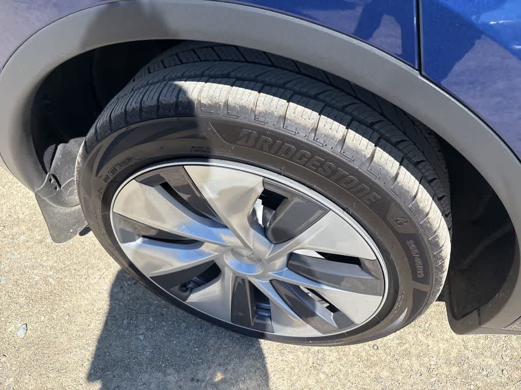 2024 Tesla Model Y Long Range Dual Motor All-Wheel Drive