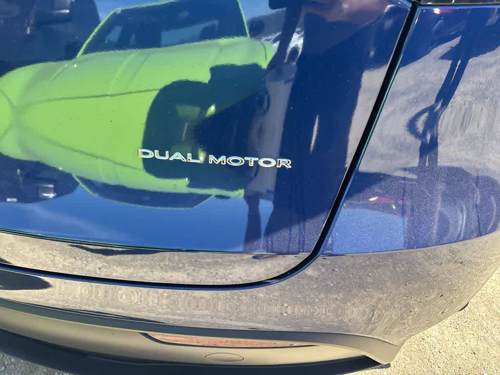 2024 Tesla Model Y Long Range Dual Motor All-Wheel Drive