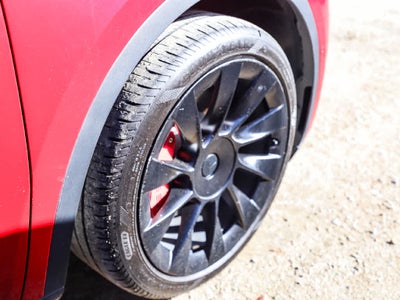 2022 Tesla Model Y Long Range Dual Motor All-Wheel Drive