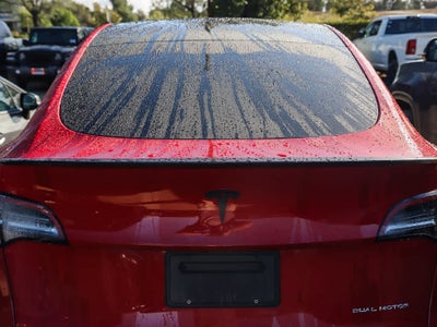 2022 Tesla Model Y Long Range Dual Motor All-Wheel Drive