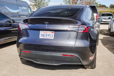 2024 Tesla Model Y Long Range Dual Motor All-Wheel Drive
