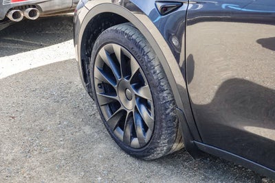 2024 Tesla Model Y Long Range Dual Motor All-Wheel Drive