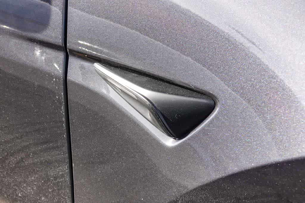 2024 Tesla Model Y Long Range Dual Motor All-Wheel Drive